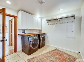 8128 High School Loop NE, Bainbridge Island WA 98110