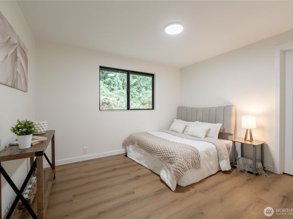 10529 32nd Dr SE, Everett WA 98208