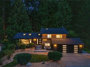 10529 32nd Dr SE, Everett WA 98208