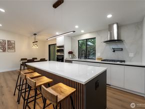 10529 32nd Dr SE, Everett WA 98208