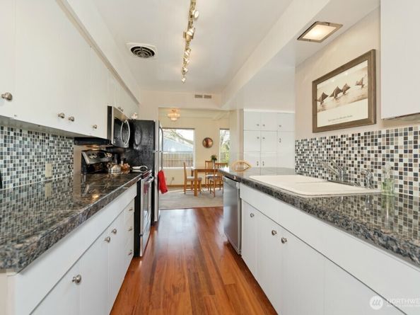 10221 132nd Avenue NE, Kirkland WA 98033