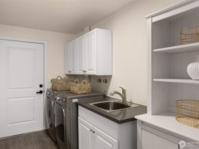 2137 N 128TH Street, Seattle WA 98133