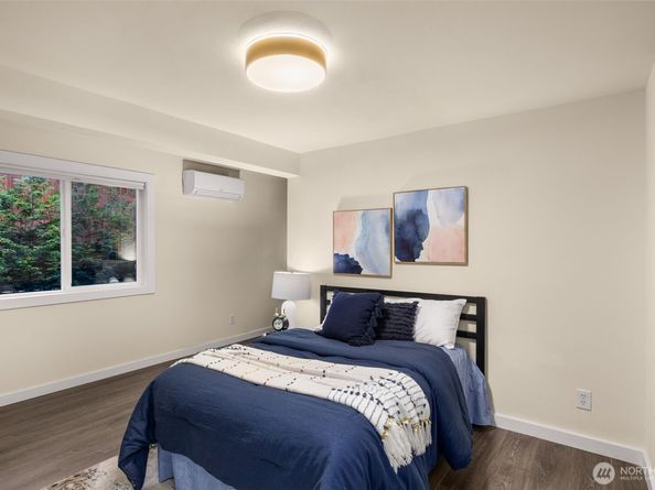 2137 N 128TH Street, Seattle WA 98133