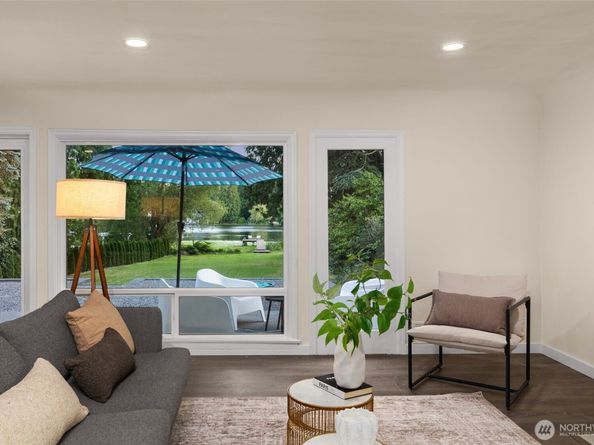 2137 N 128TH Street, Seattle WA 98133