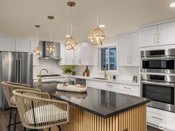 2137 N 128TH Street, Seattle WA 98133