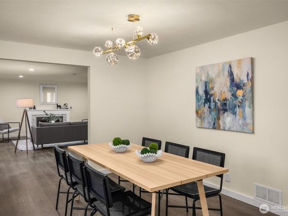 2137 N 128TH Street, Seattle WA 98133