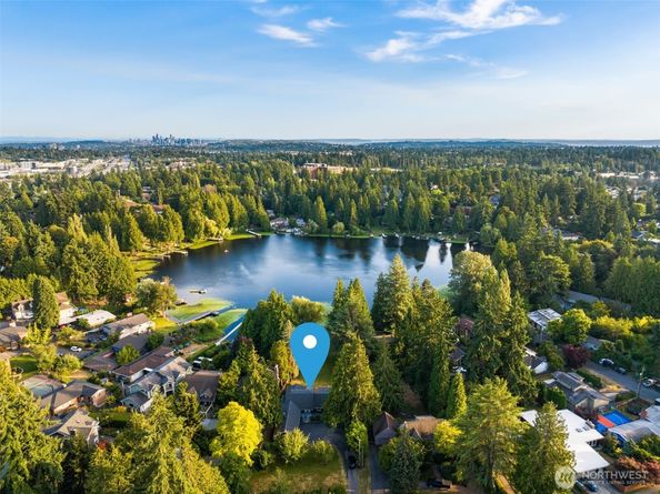 2137 N 128TH Street, Seattle WA 98133