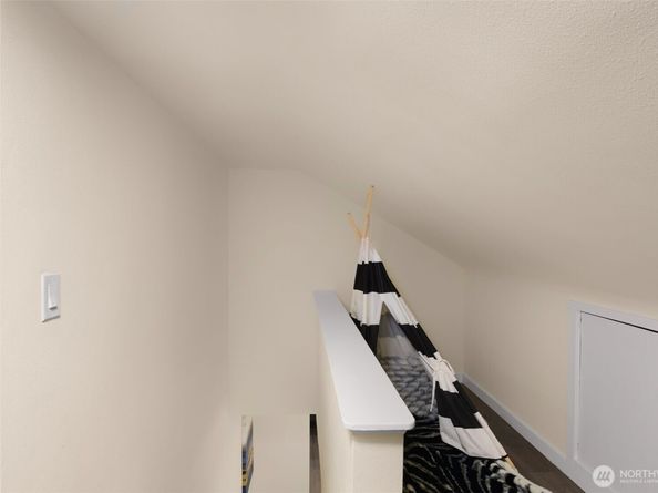 2137 N 128TH Street, Seattle WA 98133