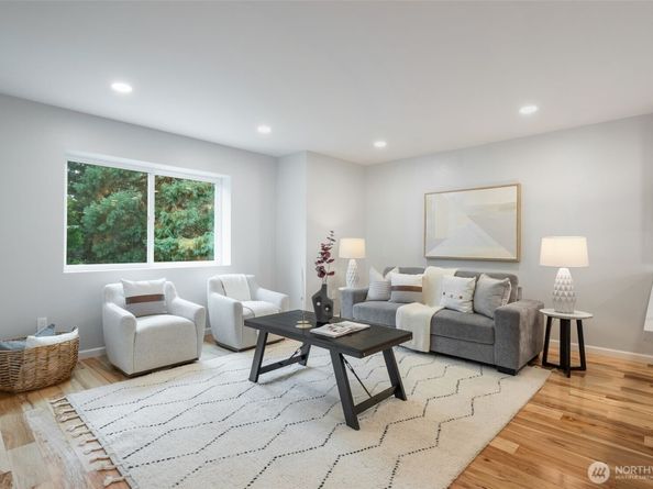 13128 12th Drive SE B, Everett WA 98208