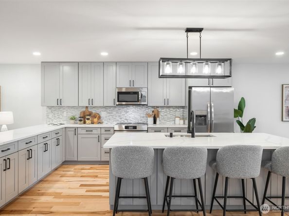 13128 12th Drive SE B, Everett WA 98208