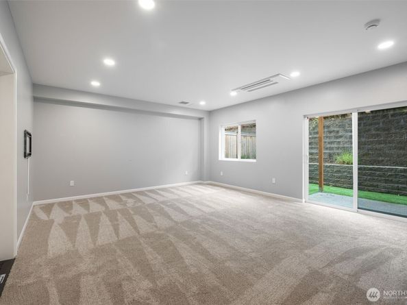 13128 12th Drive SE B, Everett WA 98208