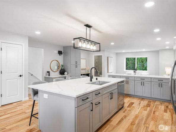 13128 12th Drive SE B, Everett WA 98208