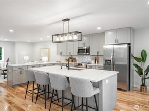 13128 12th Drive SE B, Everett WA 98208