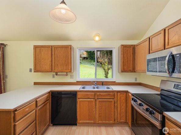 14225 57th Avenue S, Tukwila WA 98168