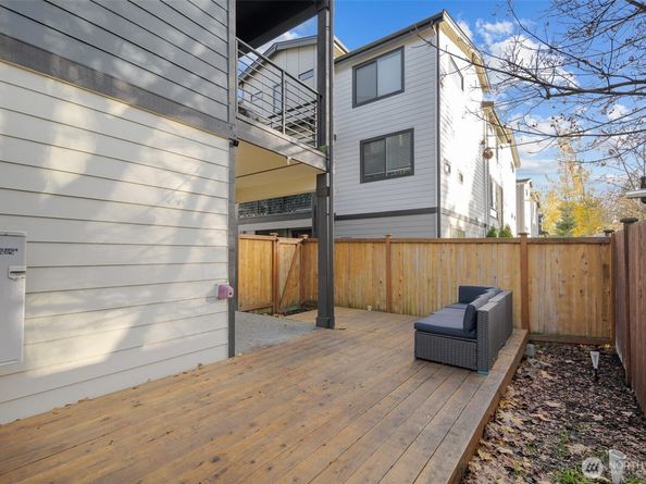 729 112th Street SW G1, Everett WA 98204