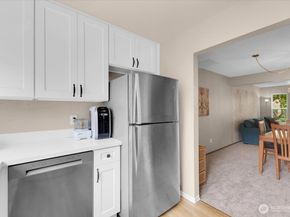 12024 101st Avenue NE E2, Kirkland WA 98034