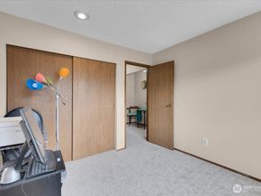 12024 101st Avenue NE E2, Kirkland WA 98034