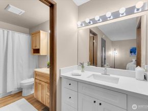 12024 101st Avenue NE E2, Kirkland WA 98034