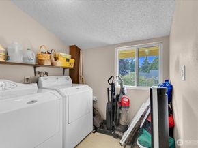 12024 101st Avenue NE E2, Kirkland WA 98034