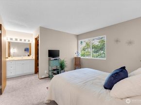 12024 101st Avenue NE E2, Kirkland WA 98034