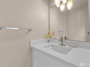 12024 101st Avenue NE E2, Kirkland WA 98034