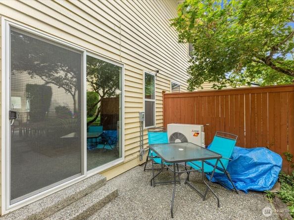 12024 101st Avenue NE E2, Kirkland WA 98034