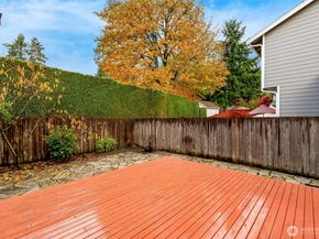 19315 76th Place NE, Kenmore WA 98028