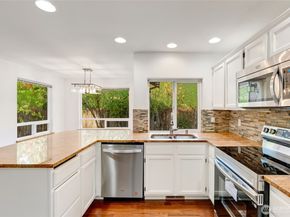 19315 76th Place NE, Kenmore WA 98028