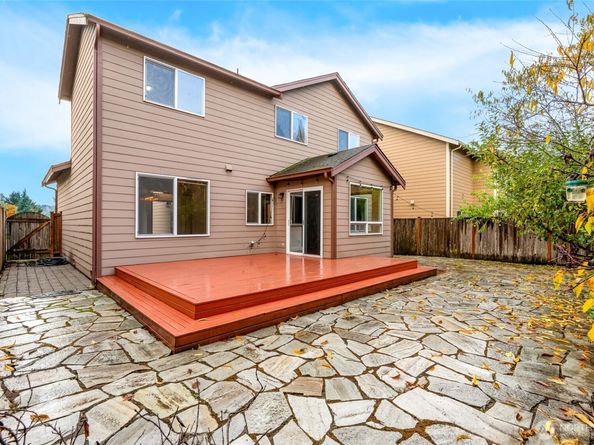 19315 76th Place NE, Kenmore WA 98028