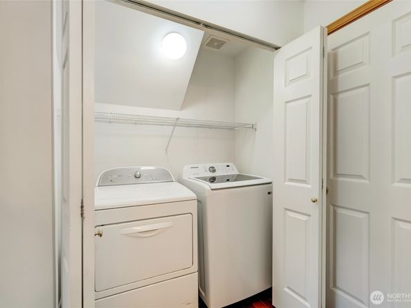 19315 76th Place NE, Kenmore WA 98028