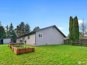 20056 Lysir Court NE, Poulsbo WA 98370