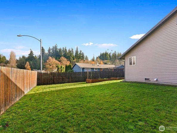 20056 Lysir Court NE, Poulsbo WA 98370