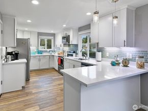 20056 Lysir Court NE, Poulsbo WA 98370