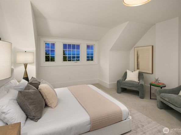 740 22nd Avenue E, Seattle WA 98112