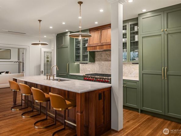 740 22nd Avenue E, Seattle WA 98112