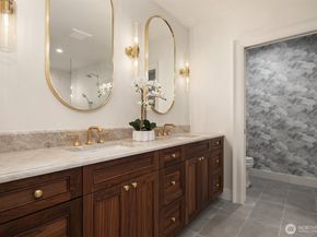 740 22nd Avenue E, Seattle WA 98112