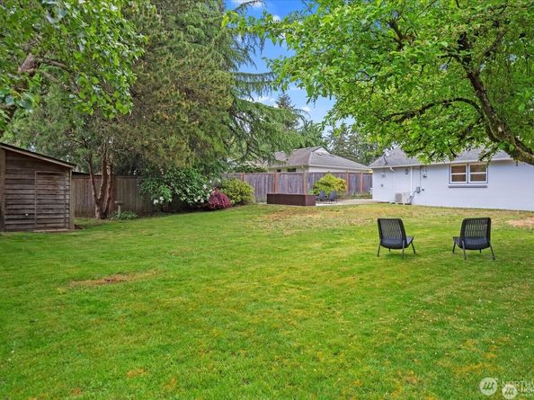 18031 9th Avenue NE, Shoreline WA 98155