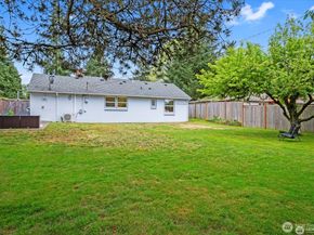 18031 9th Avenue NE, Shoreline WA 98155