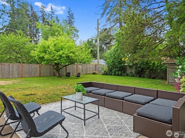 18031 9th Avenue NE, Shoreline WA 98155