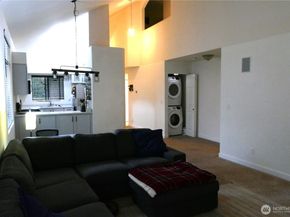 8707 1st Place NE B, Lake Stevens WA 98258