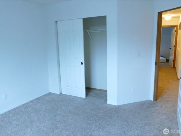 8707 1st Place NE B, Lake Stevens WA 98258