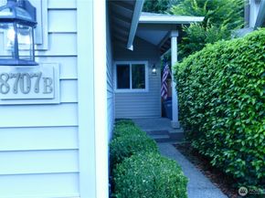 8707 1st Place NE B, Lake Stevens WA 98258