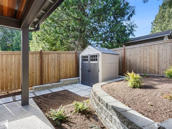 10168 NE 112th Place, Kirkland WA 98033
