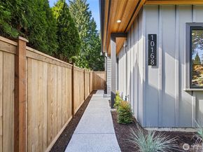 10168 NE 112th Place, Kirkland WA 98033