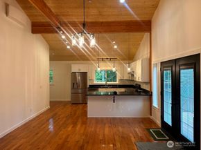 24345 Wax Orchard Road SW, Vashon WA 98070