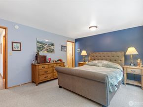 24714 11th Avenue S, Des Moines WA 98198