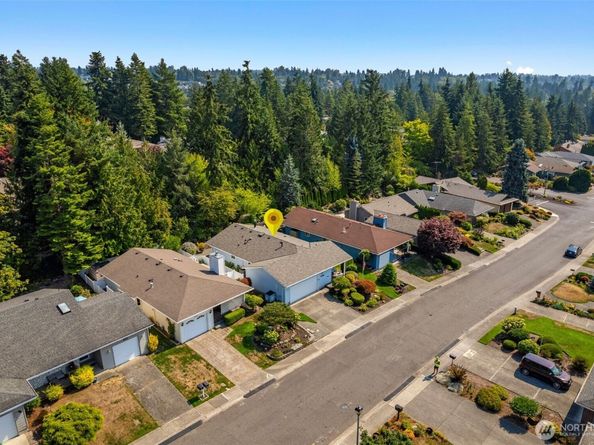 24714 11th Avenue S, Des Moines WA 98198