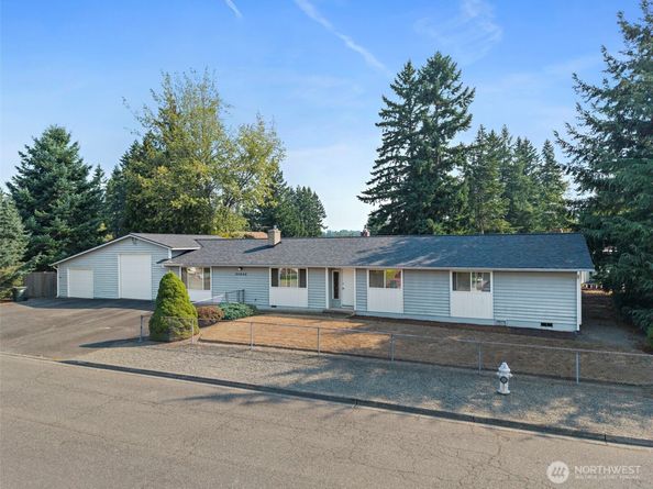 20640 130th Avenue SE, Kent WA 98031