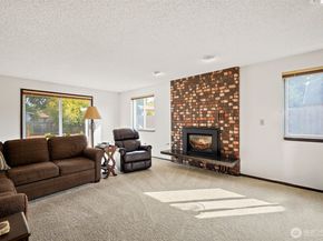 20640 130th Avenue SE, Kent WA 98031