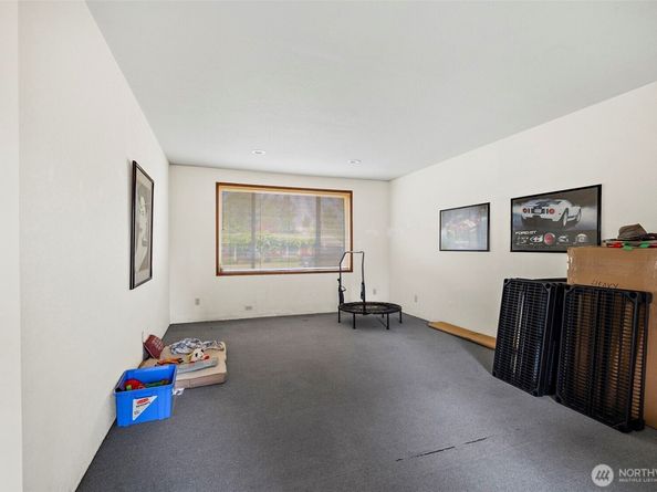 20640 130th Avenue SE, Kent WA 98031